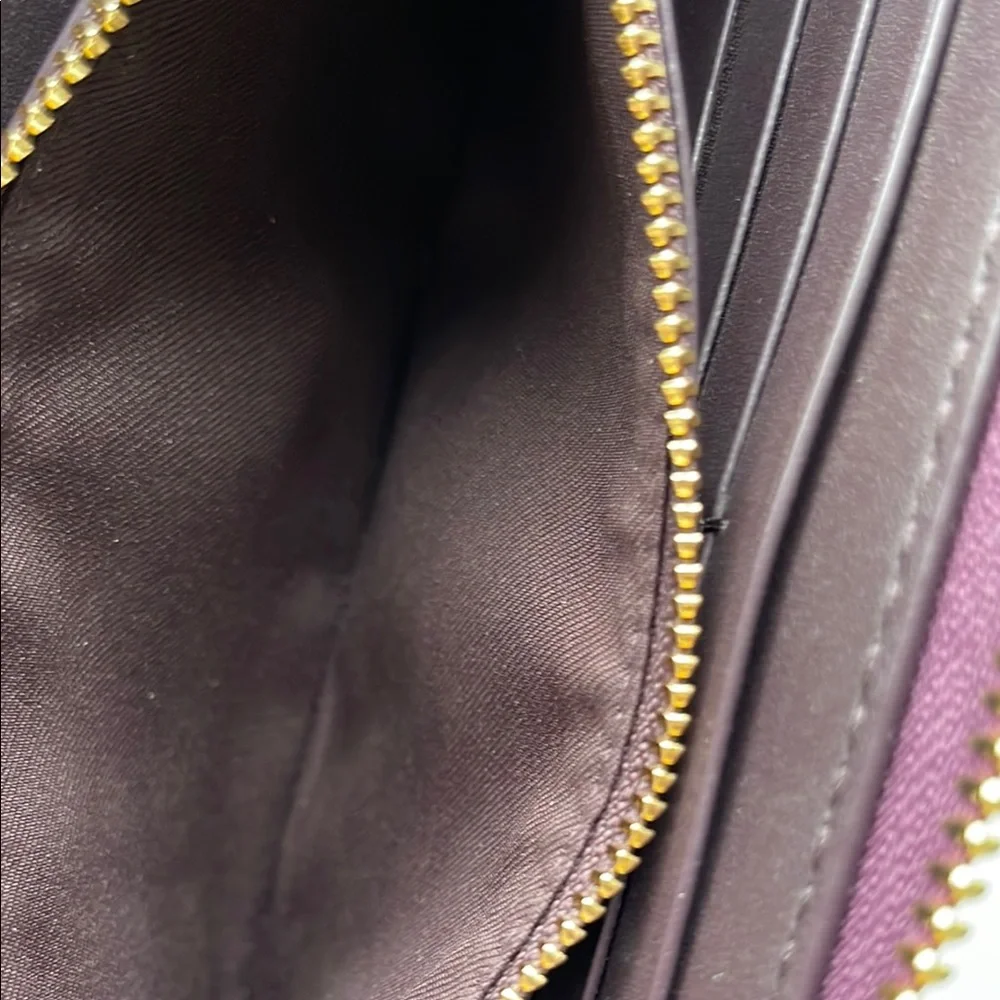 Coach Brown Signature Wallet - Picture 10 of 10